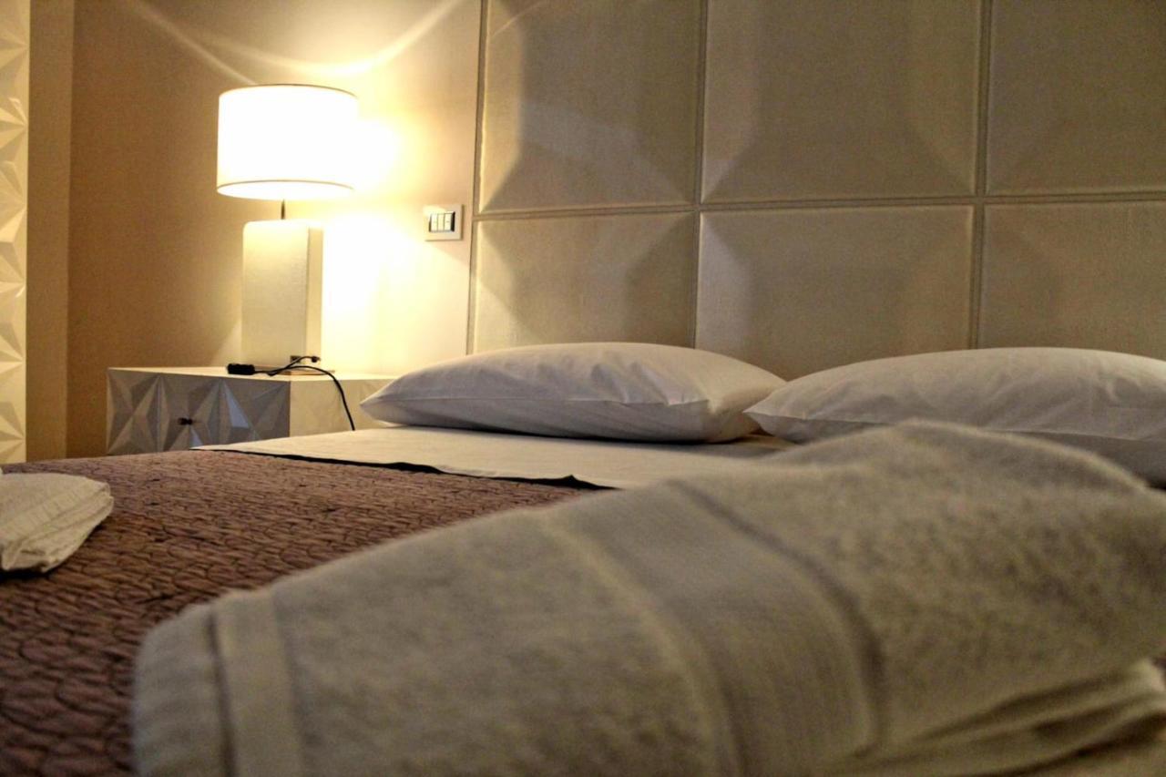 Donna Teresa Hotell Neapel Exteriör bild